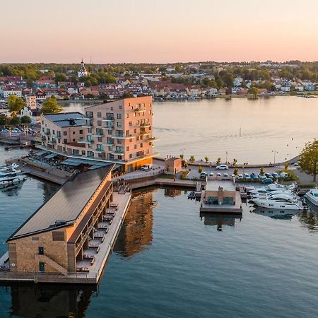 Slottsholmen Hotell Och Restaurang Västervik المظهر الخارجي الصورة