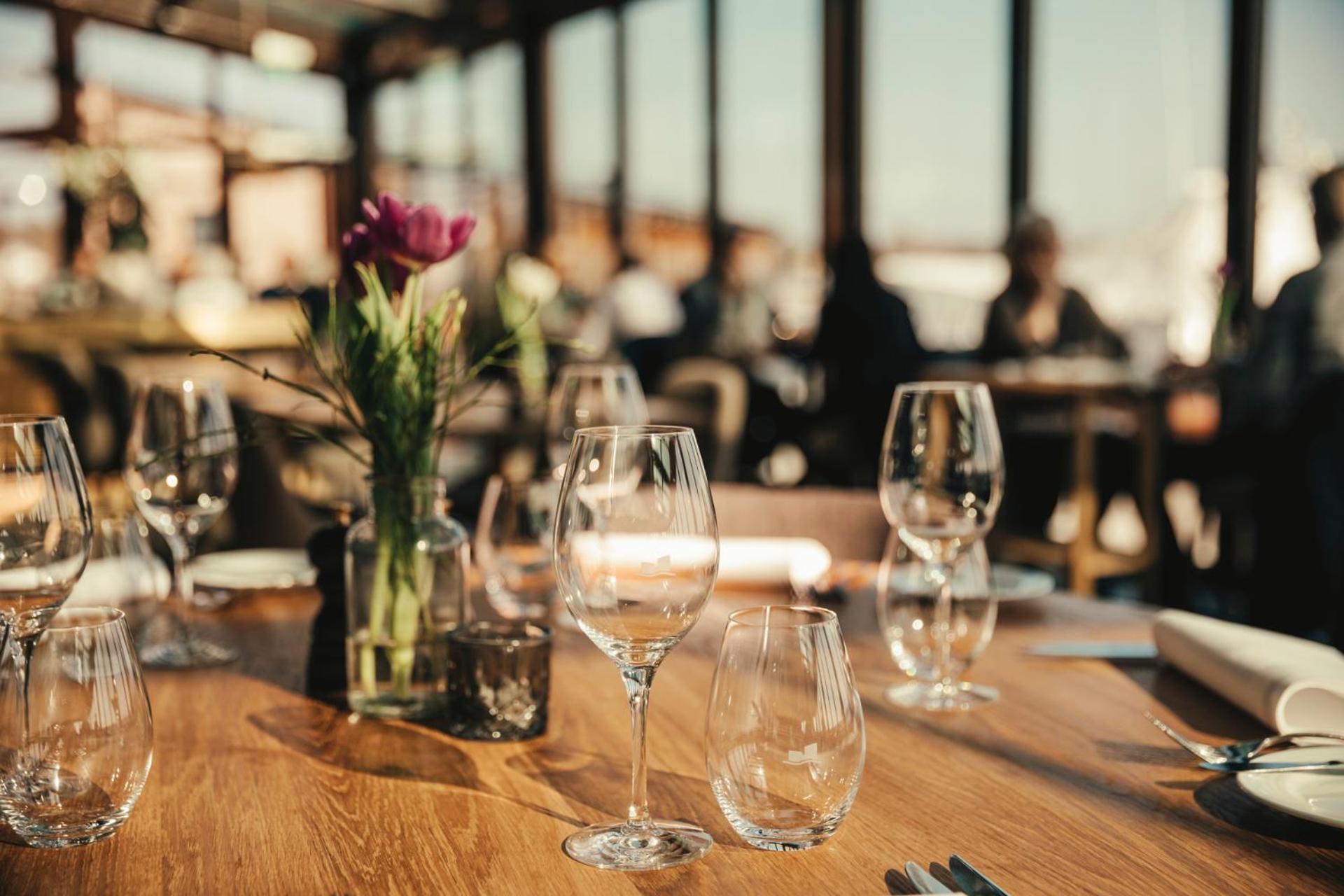 Slottsholmen Hotell Och Restaurang Västervik المظهر الخارجي الصورة
