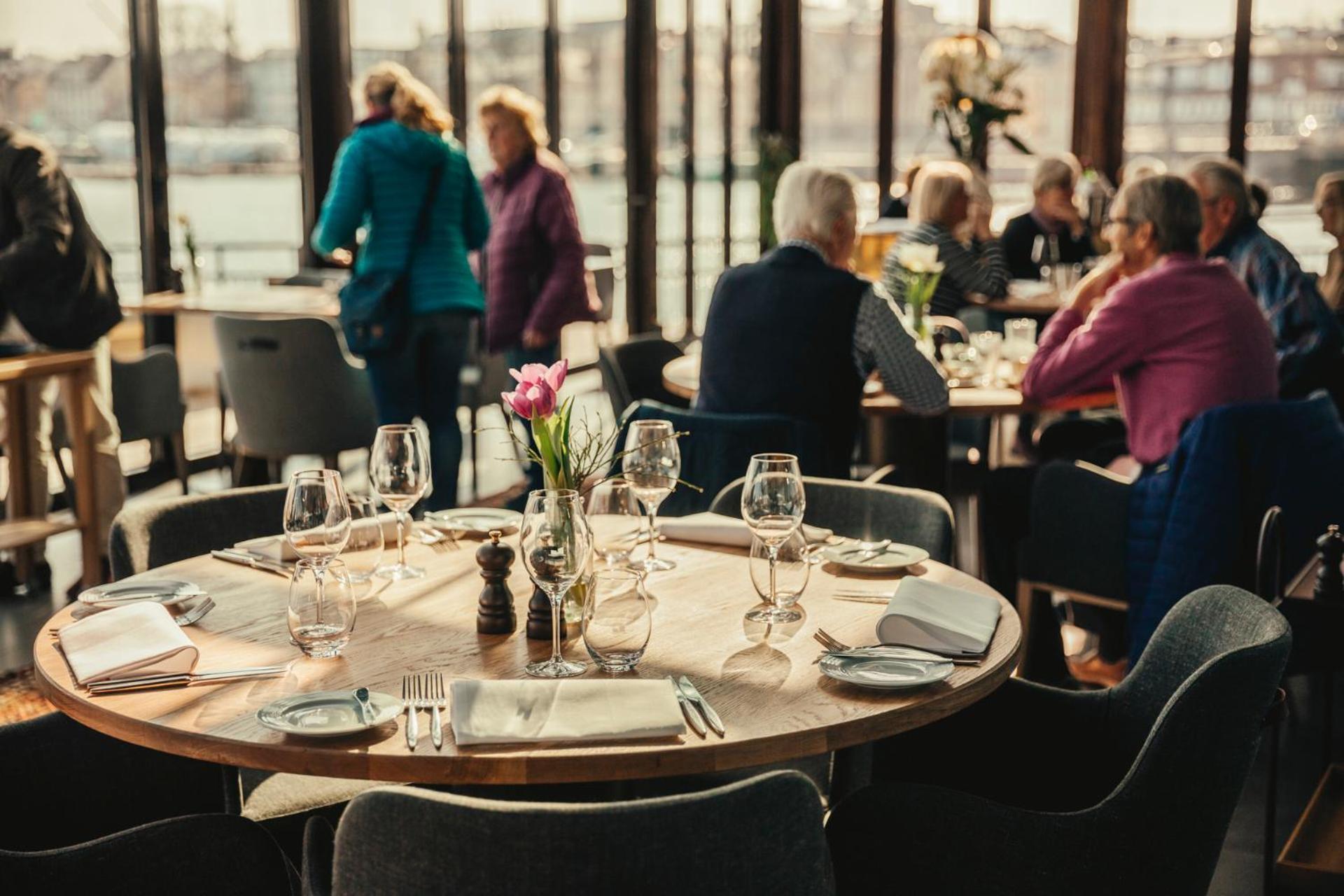 Slottsholmen Hotell Och Restaurang Västervik المظهر الخارجي الصورة