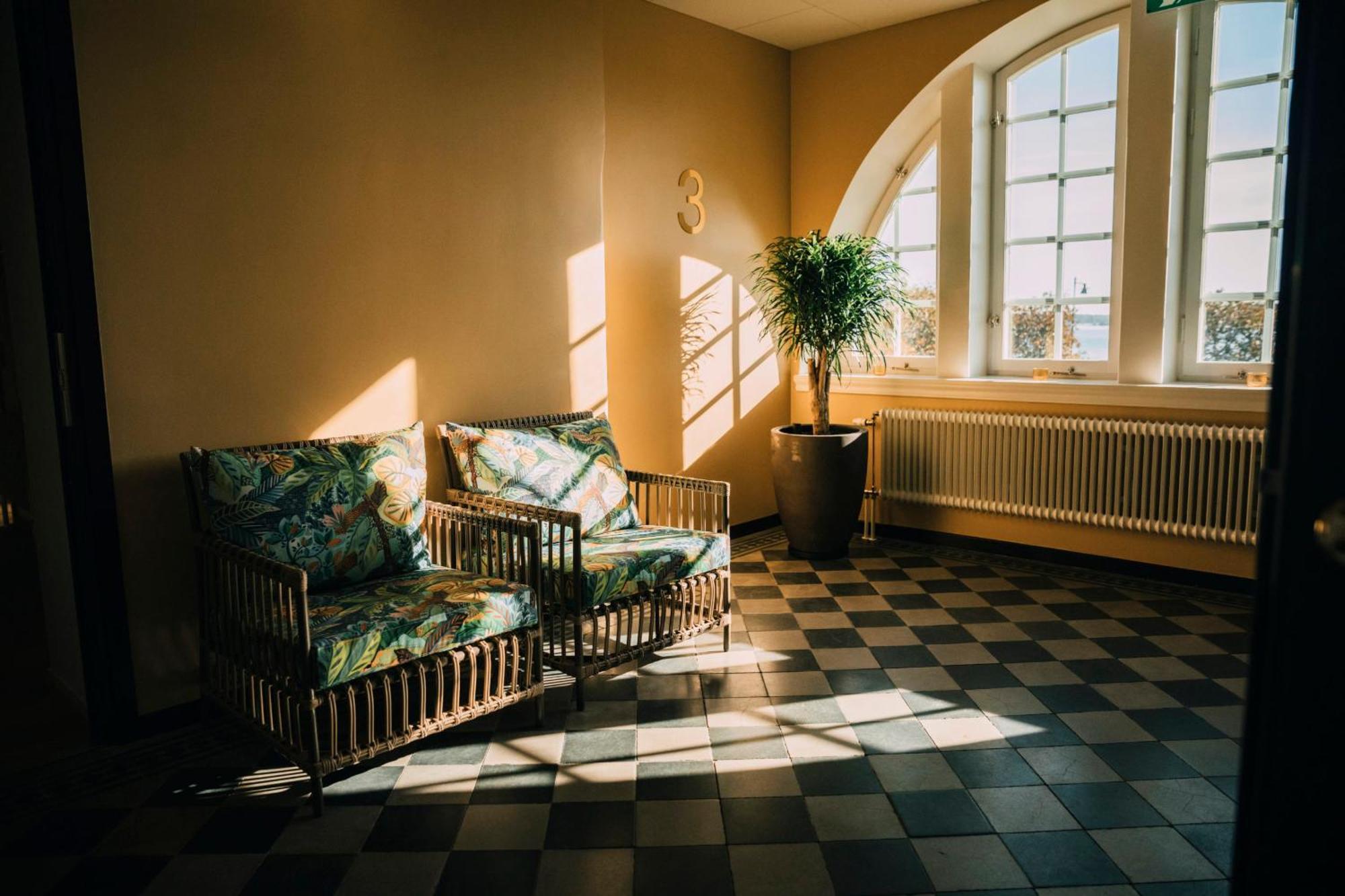 Slottsholmen Hotell Och Restaurang Västervik المظهر الخارجي الصورة